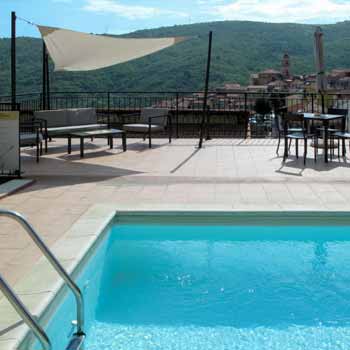 Piscina agriturismo Ca' di Nonni Pietrabruna